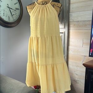 Yellow Sleeveless Dress. L